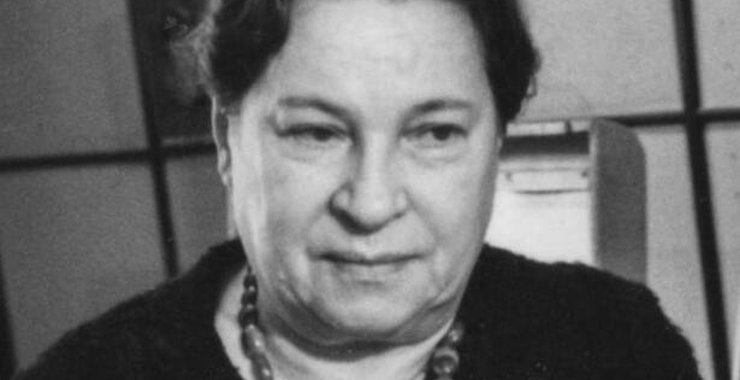 Агния Барто — могила на Новодевичьем кладбище