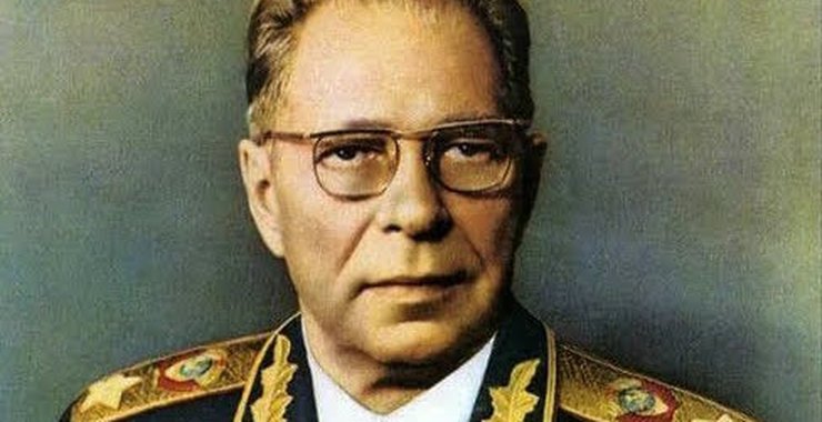Устинов Дмитрий Фёдорович: биография, место захоронения