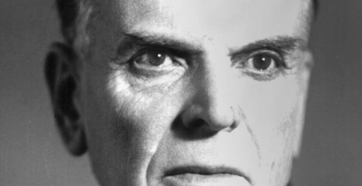 Константин Паустовский — могила на Тарусском кладбище