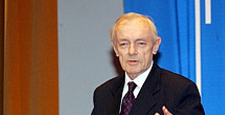 Лавров Кирилл Юрьевич: биография, место захоронения