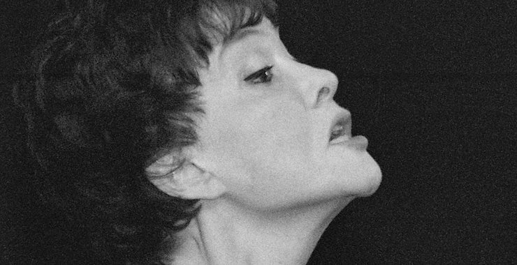 Белла Ахмадулина — могила на Новодевичьем кладбище
