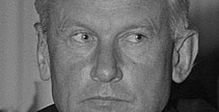 Александр Фадеев — могила на Новодевичьем кладбище